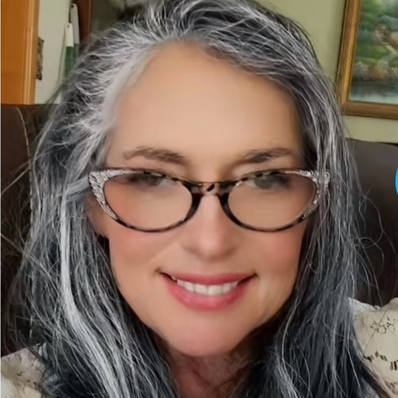 Meet your Posher, Peggy - Picture 1 of 1